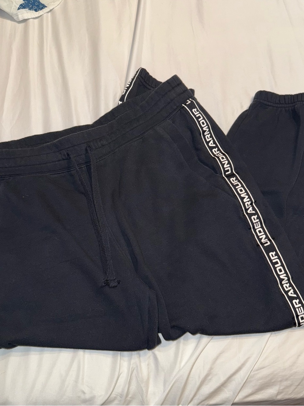 Under Armour Black Logo-Trim Sweatpants